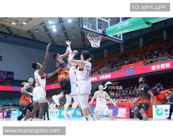 CBA精彩对决浙江稠州迎战福建队争夺季后赛名额的关键之战