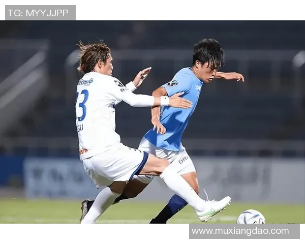 横滨FC对阵爱媛足球队精彩直播全程回顾与赛况分析
